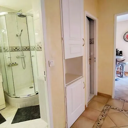 50m De La T2 Confort Lesclesdenicole